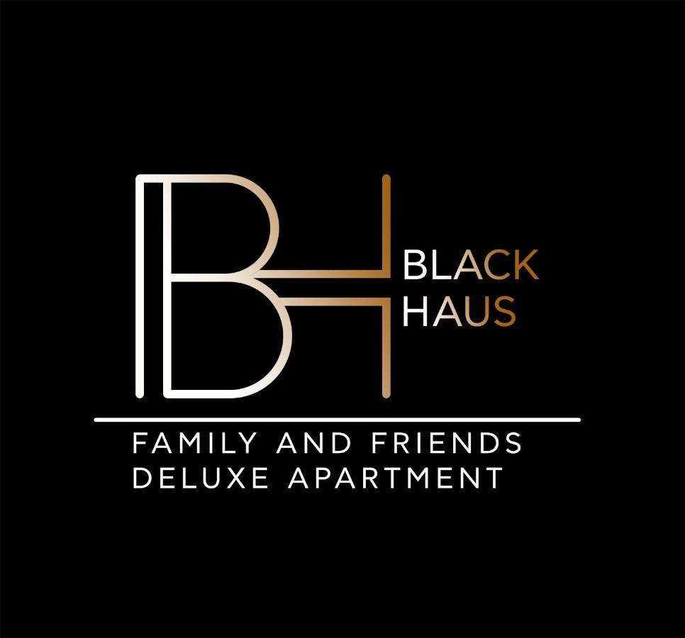 Blackhaus Family And Friends Deluxe Apartment Tesalónica Exterior foto